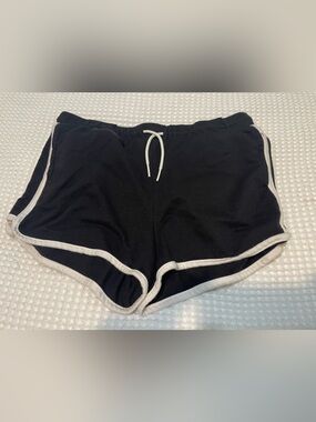 Old Navy - Girl’s Retro Athletic Shorts with Contrast Trim